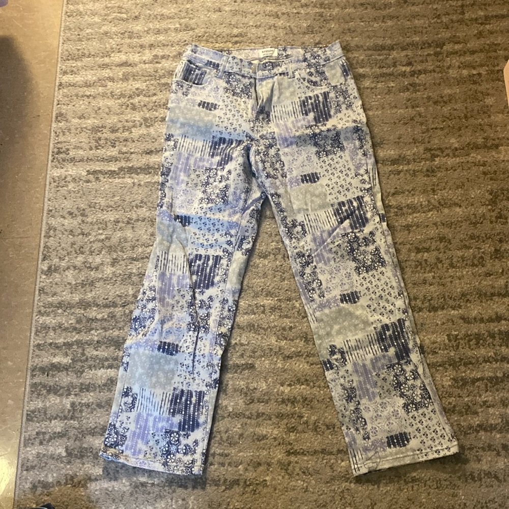 Bandanna patterned jeans, size 4/27